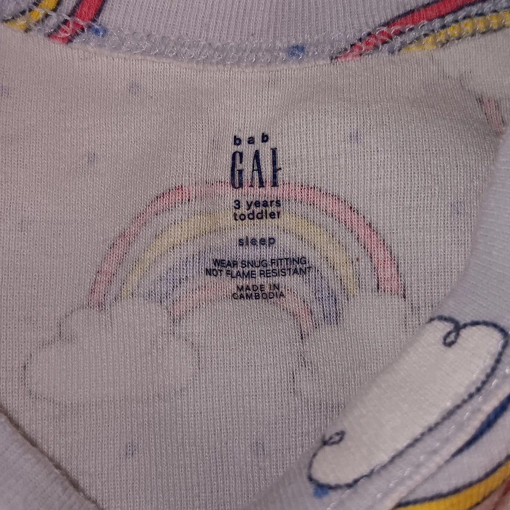 GAP Rainbow Polka Dots Clouds Print Pajama Set Long Sleeve Pants Soft pjs
